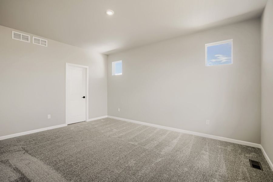 2,253sf New Home in Windsor, CO.  - Slide 22