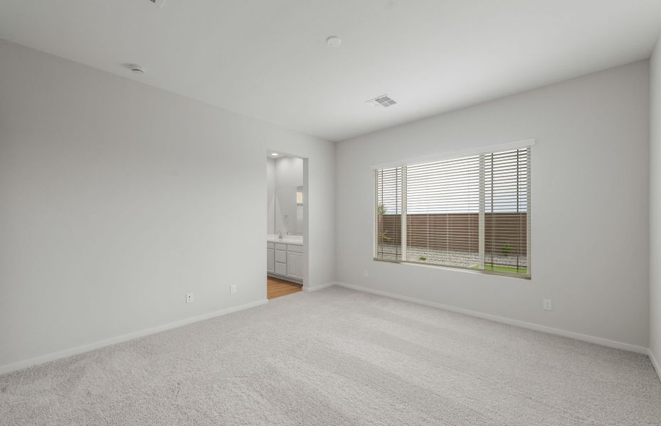Spacious, unfurnished interior of a new home in Jorde Farms, Queen Creek (Image 21).