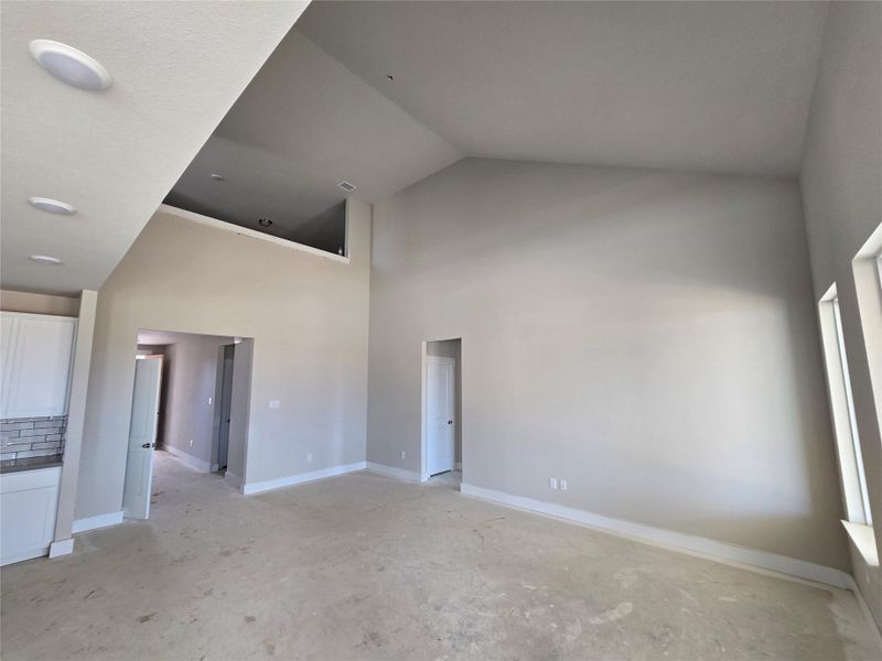 Natural light glistens through every inch of this stunner!