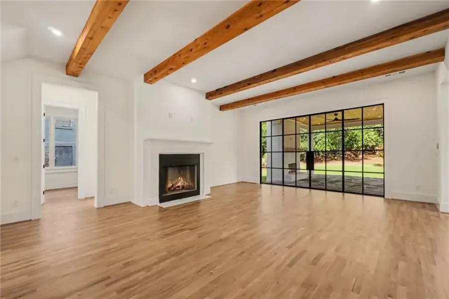 Spacious, unfurnished interior of a new home in , Atlanta (Image 22).