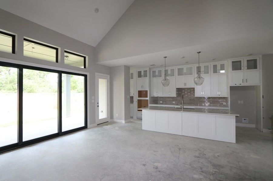 Image 24 of a home in Kresston.