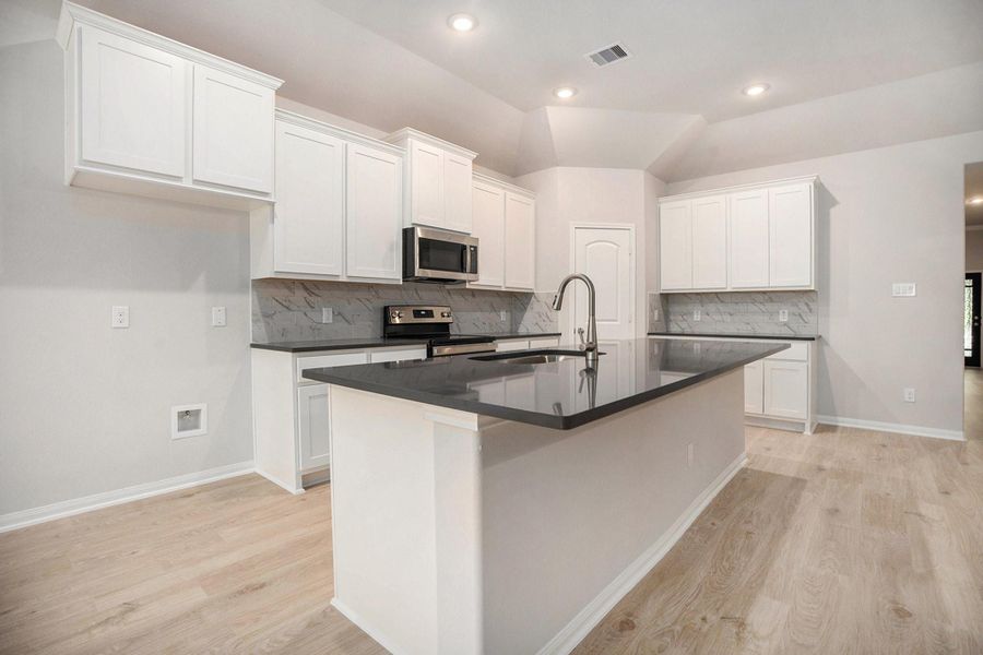 Image 20 of a home in Encino Estates. Image 20 of a home in Encino Estates.