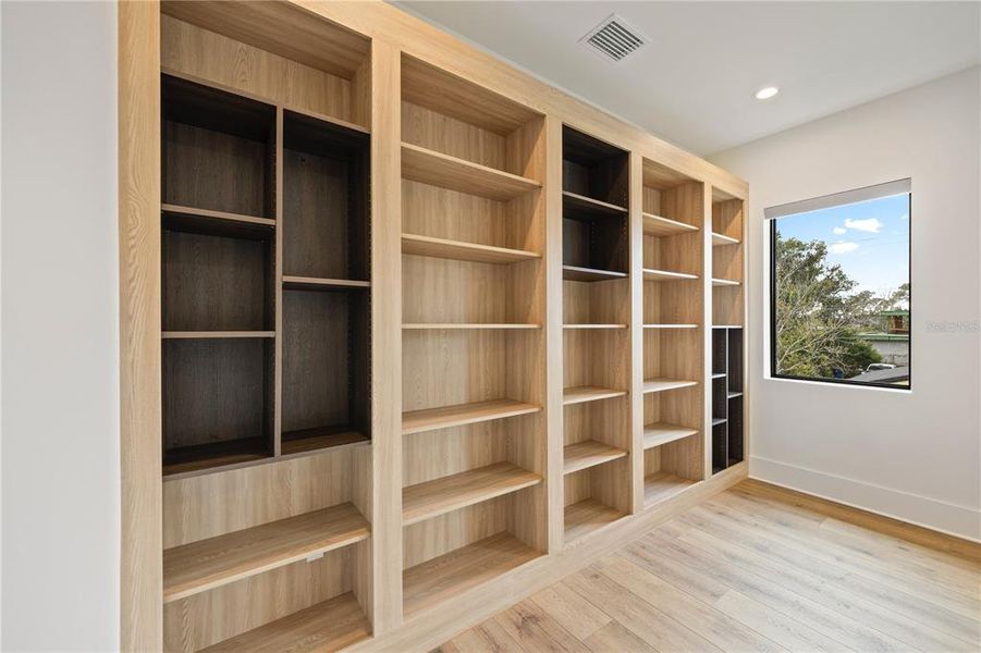 Furnished interior view inside a new home in , St. Petersburg (Image 15).