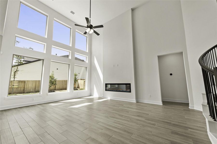 Image 9 of a home in The Woodlands Hills – 55'. Image 9 of a home in The Woodlands Hills – 55'.