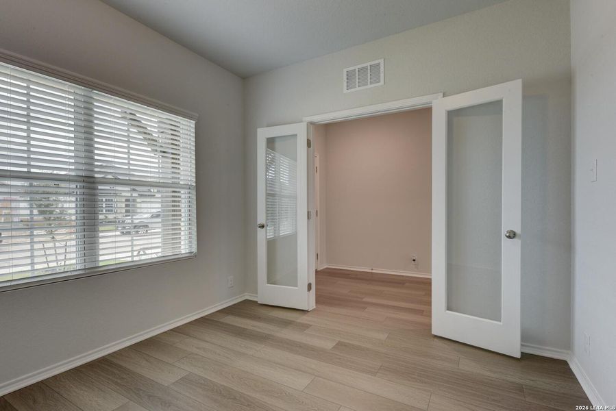 Spacious, unfurnished interior of a new home in Cordova Trails, Seguin (Image 22).