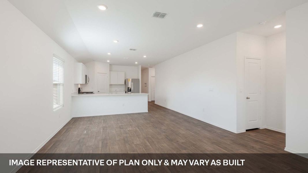 Spacious, unfurnished interior of a new home in Durango, Mustang Ridge (Image 12).