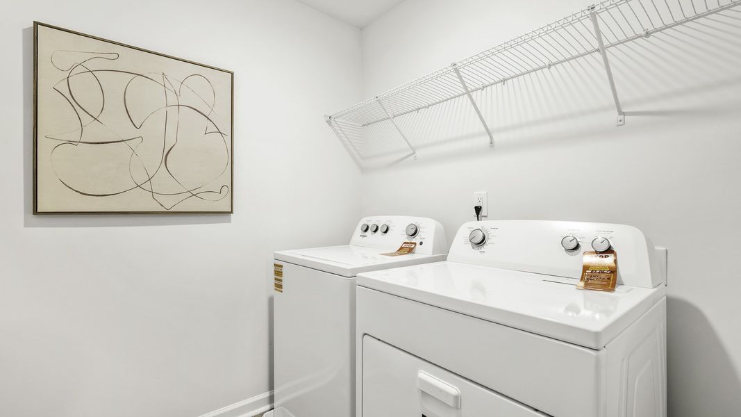 Representative interior finishes for a home built from the Plan by D.R. Horton in Baymeade, Lexington (Image 19).