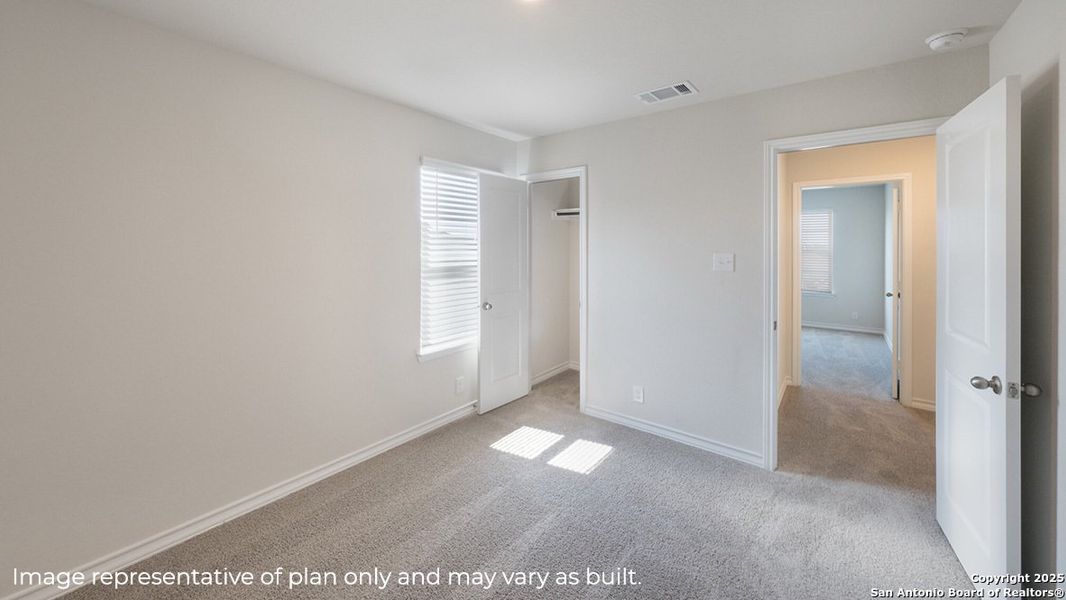 Spacious, unfurnished interior of a new home in Brookstone Creek, San Antonio (Image 15).