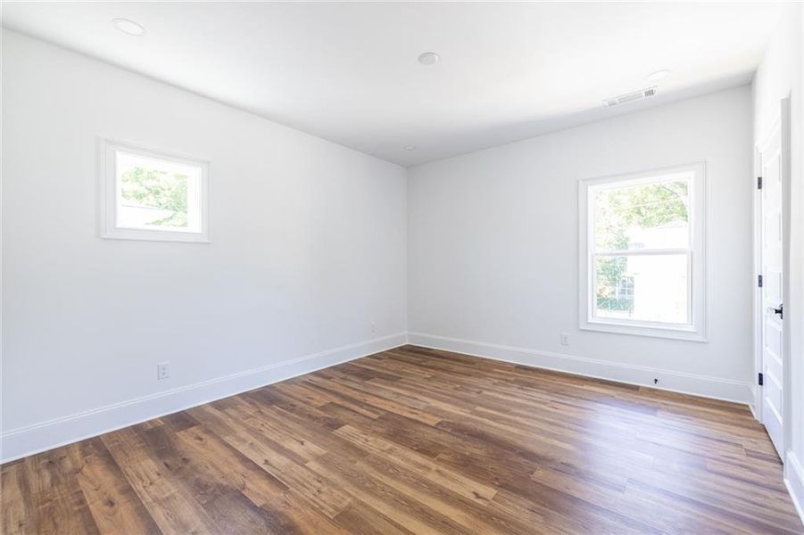 Spacious, unfurnished interior of a new home in , Atlanta (Image 20). Spacious, unfurnished interior of a new home in , Atlanta (Image 20).