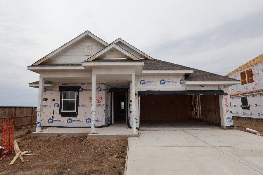 One story home with 3 beds, 2 baths, and 3 car garage