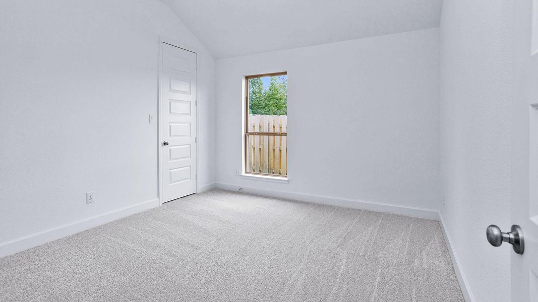 Spacious, unfurnished interior of a new home in COLTON, Todd Mission (Image 11).