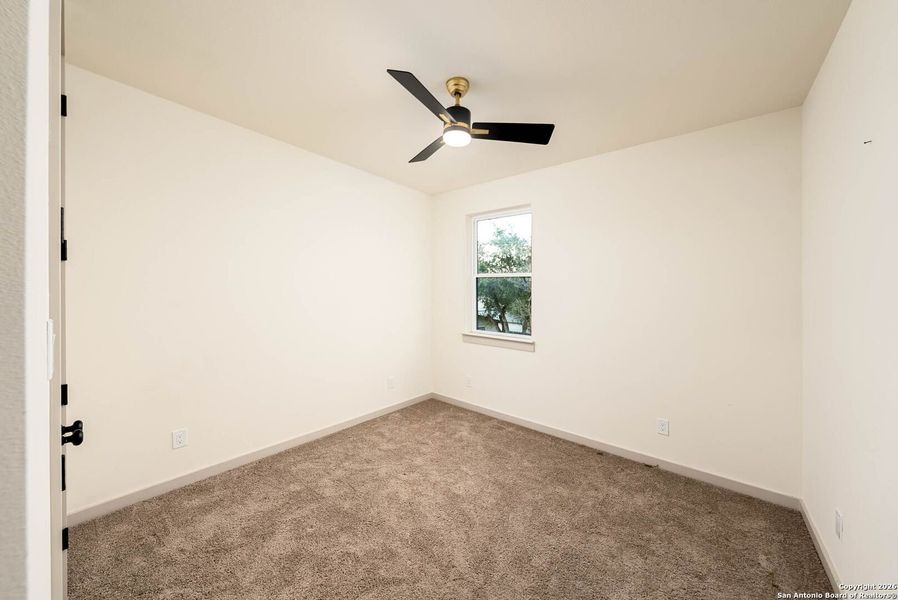 Spacious, unfurnished interior of a new home in , San Antonio (Image 38).