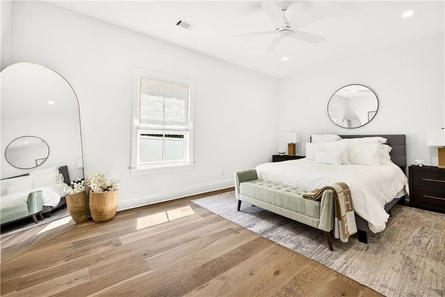 Furnished interior view inside a new home in , Atlanta (Image 14).