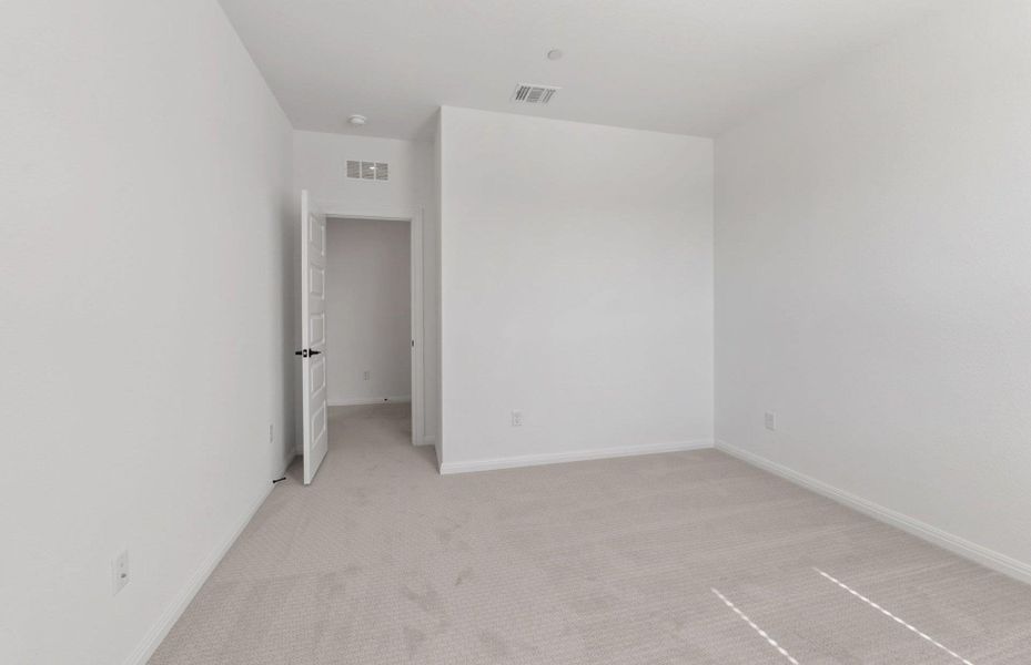 Spacious, unfurnished interior of a new home in Whitestone Preserve, Cedar Park (Image 18).