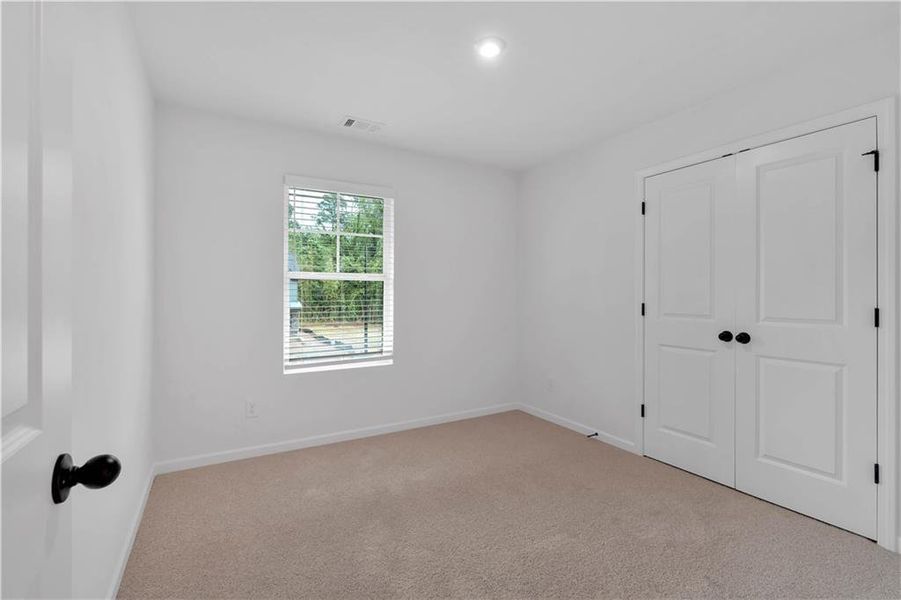 Spacious, unfurnished interior of a new home in Meadow Pines, Dallas (Image 21).