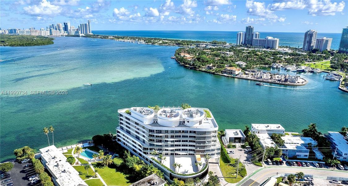 Condo located in Bay Harbor Islands, FL showcasing its design and architecture (Image 3).