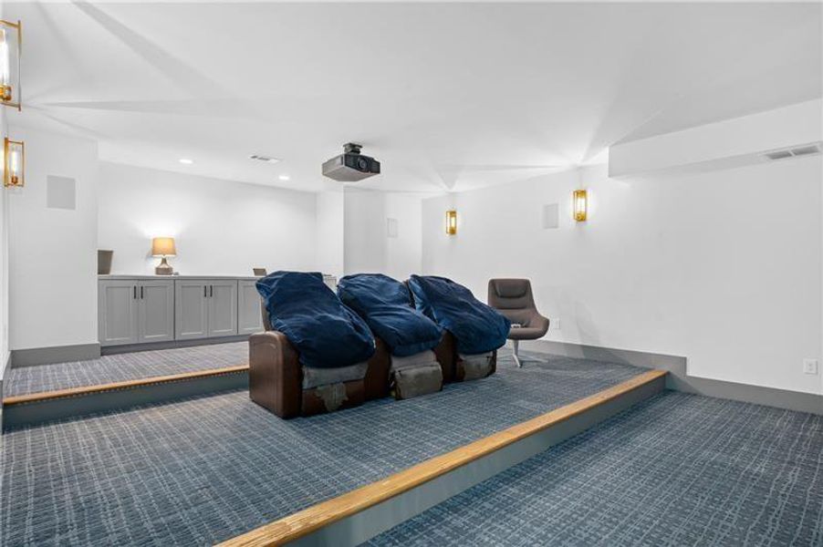 Image 63 of a home in .