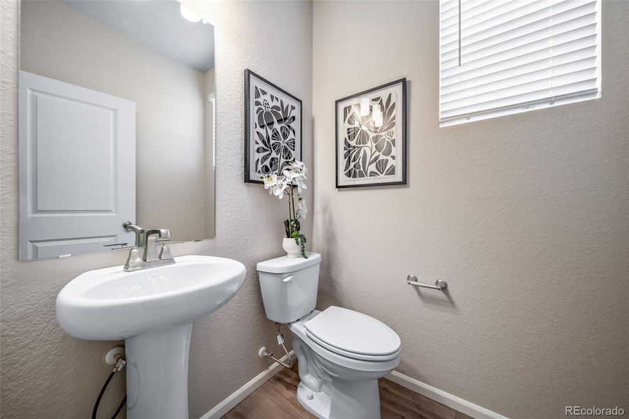Furnished interior view inside a new home in , Aurora (Image 38).
