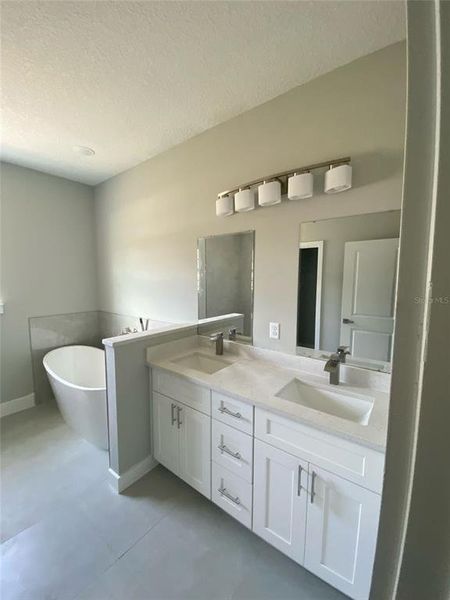 Furnished interior view inside a new home in , Citrus Springs (Image 5).