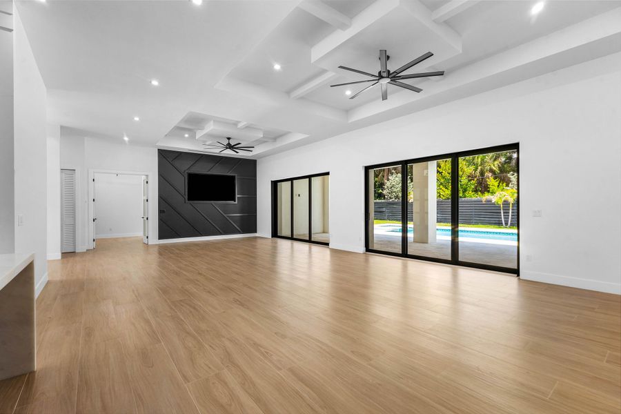 015-5701OldOrangeRoad-Jupiter-FL-33458-F
