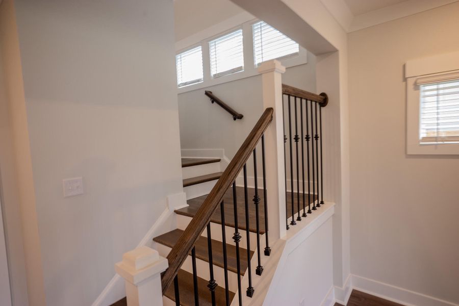 Spacious, unfurnished interior of a new home in Hewing Farms, Summerville (Image 37).