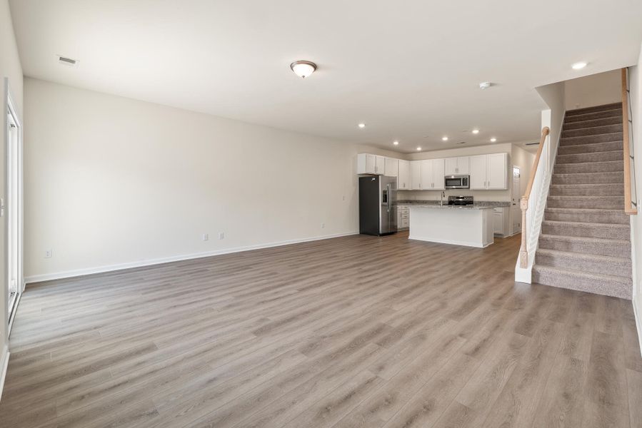 Spacious, unfurnished interior of a new home in The Landings at Montague, Goose Creek (Image 22).