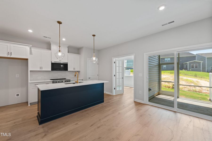 PJDT-0237G-00_Wrightsville_Kitchen (1)