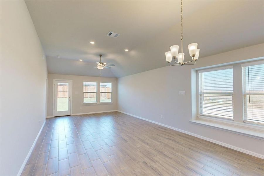 Spacious, unfurnished interior of a new home in Mobberly Farms, Pilot Point (Image 29).