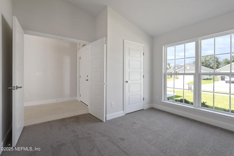 Spacious, unfurnished interior of a new home in Summerglen, Jacksonville (Image 47).