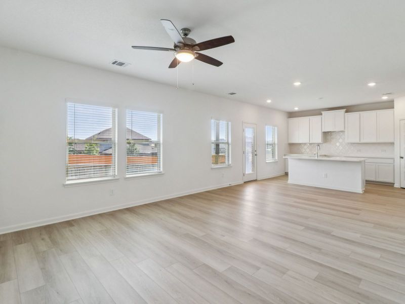 Spacious, unfurnished interior of a new home in Royal Crest, San Antonio (Image 12). Spacious, unfurnished interior of a new home in Royal Crest, San Antonio (Image 12).