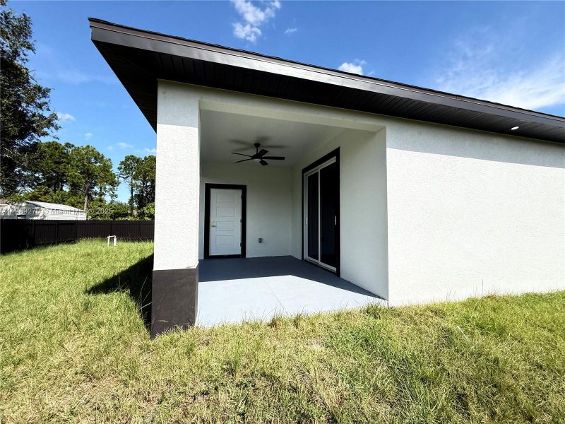 Exterior details and patio area of a home in , Lehigh Acres (Image 20). Exterior details and patio area of a home in , Lehigh Acres (Image 20).