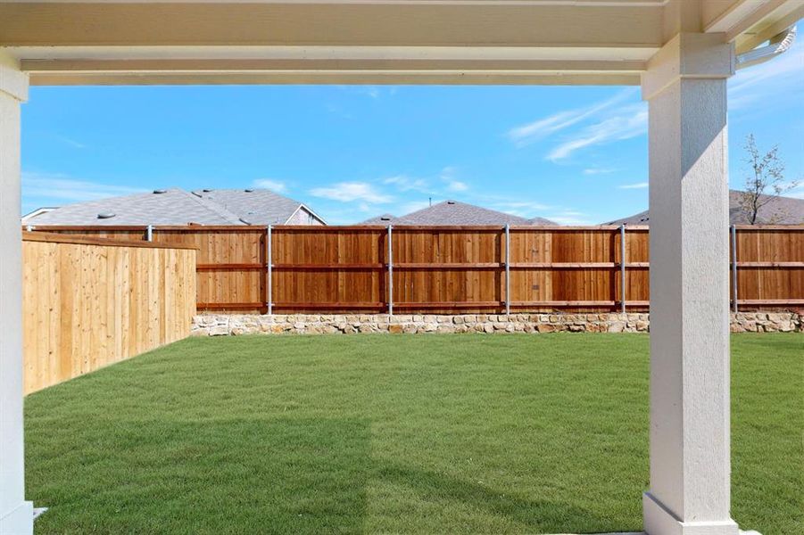 Spacious, unfurnished interior of a new home in Mobberly Farms, Pilot Point (Image 30).