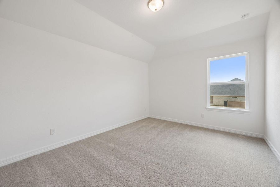 Spacious, unfurnished interior of a new home in Austin Point, Richmond (Image 12).