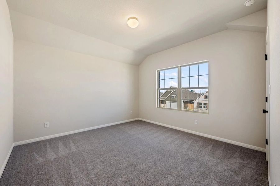 Spacious, unfurnished interior of a new home in Willow Springs, Buda (Image 49).