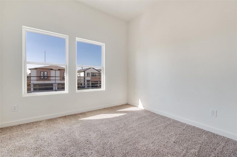 Spacious, unfurnished interior of a new home in , Dallas (Image 21).