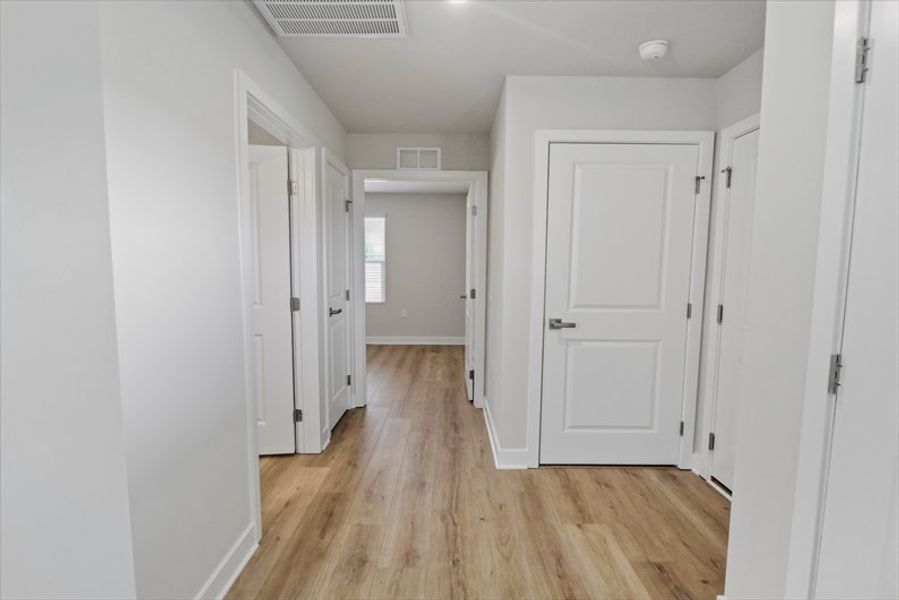 Spacious, unfurnished interior of a new home in Wren Woods Ranches, Gray Court (Image 10). Spacious, unfurnished interior of a new home in Wren Woods Ranches, Gray Court (Image 10).