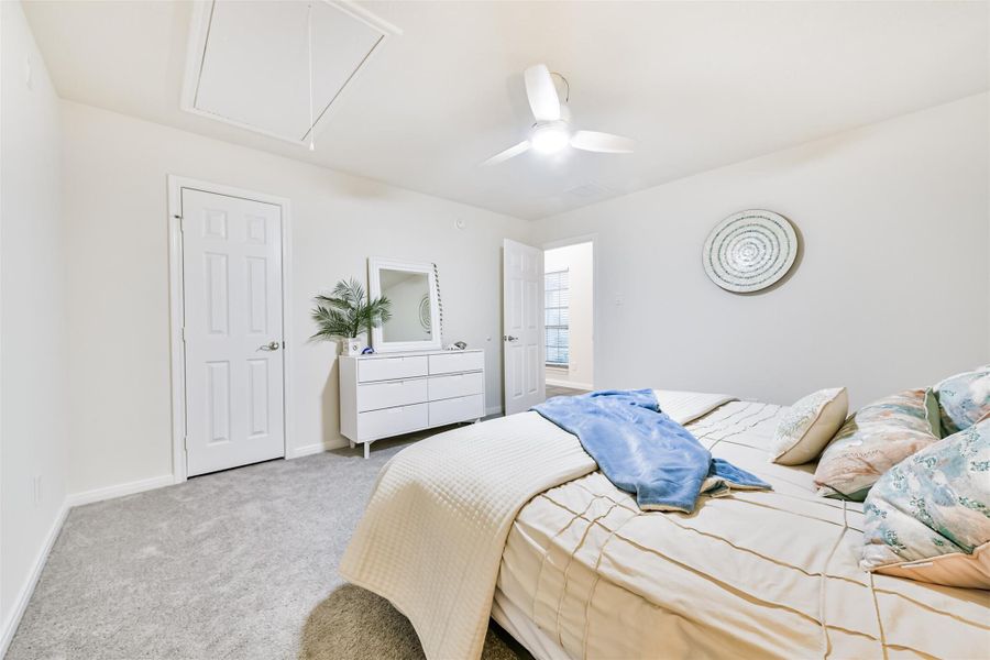 Furnished interior view inside a new home in , League City (Image 40).