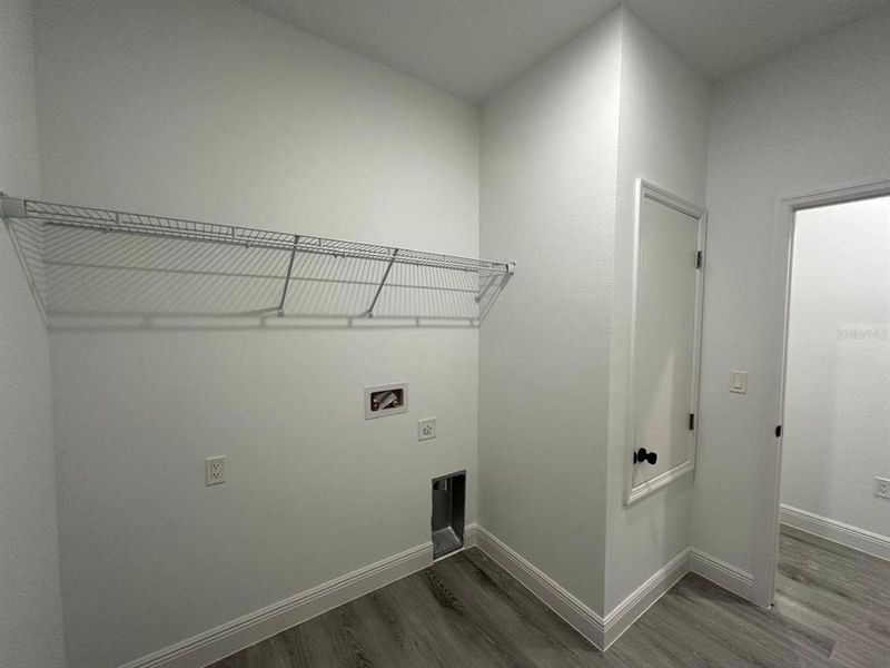 Spacious, unfurnished interior of a new home in , Ocala (Image 24).