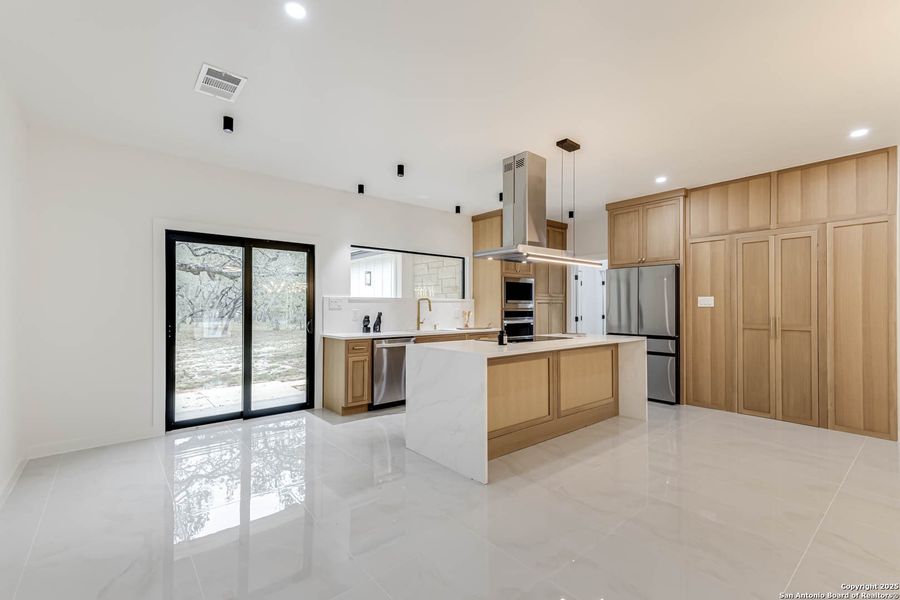 Furnished interior view inside a new home in , Floresville (Image 9).