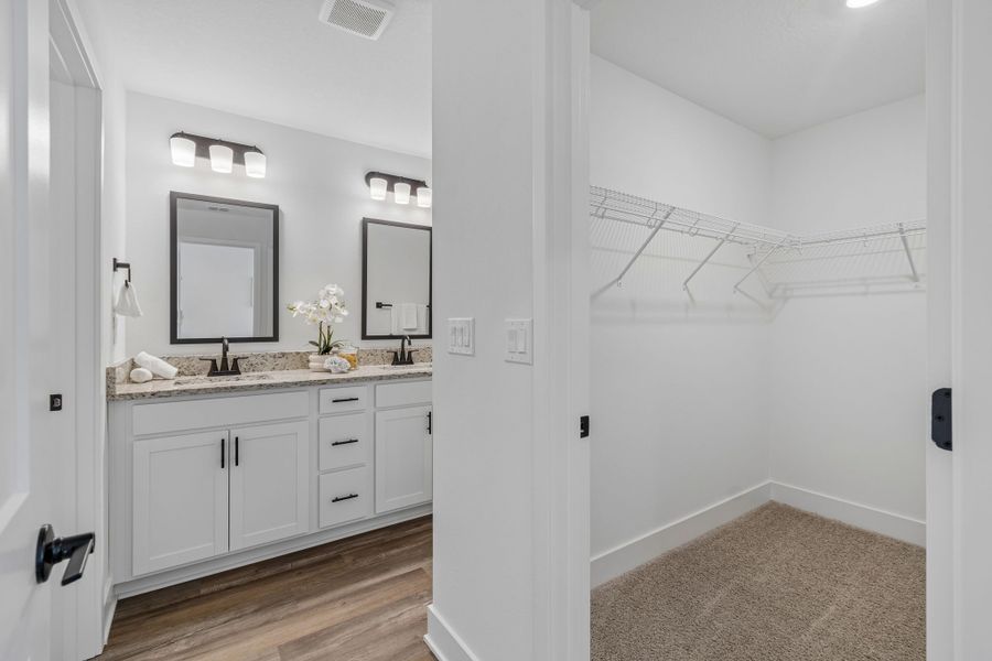 Representative furnished interior of a home built from the 1515 by Adams Homes in Winding Oaks, Weeki Wachee (Image 32).