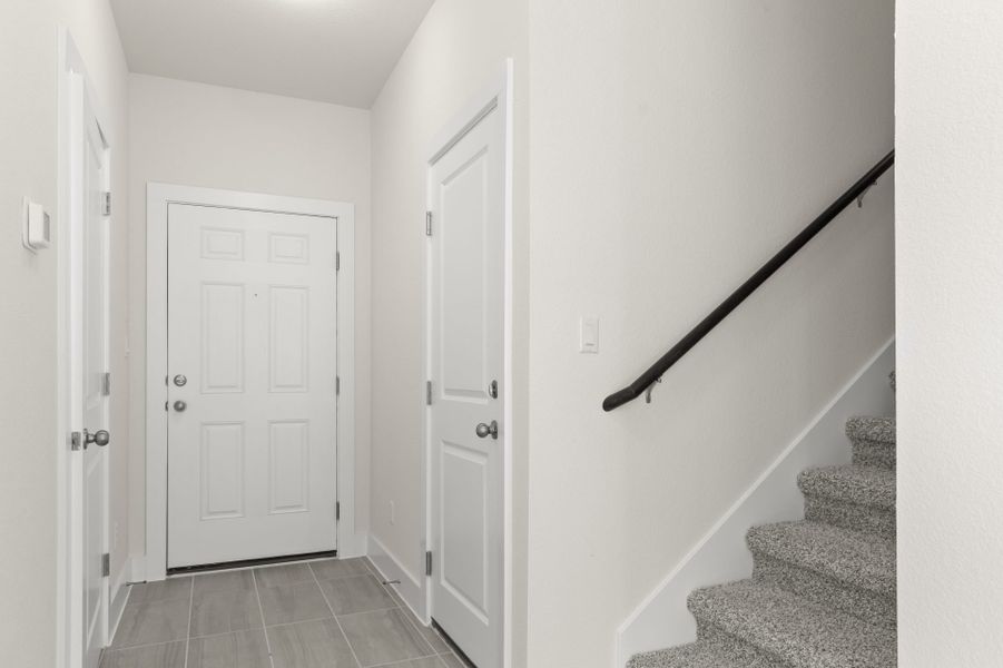 Spacious, unfurnished interior of a new home in Saddle Creek Twinhomes, Georgetown (Image 26).