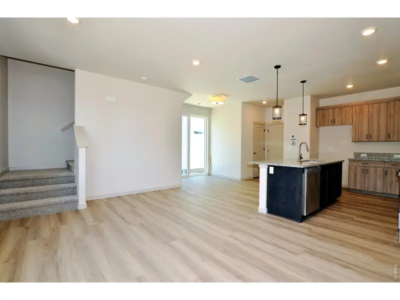 Spacious, unfurnished interior of a new home in , Berthoud (Image 20).
