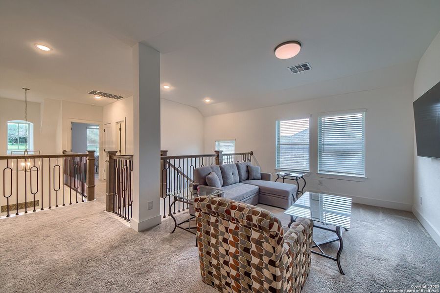 Furnished interior view inside a new home in Regent Park, Boerne (Image 4).