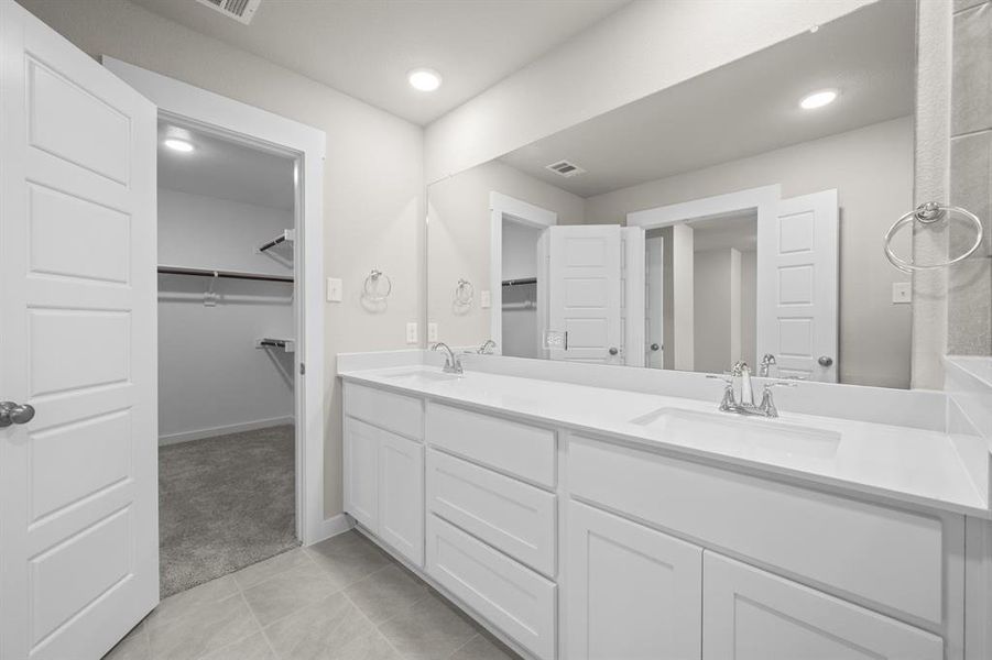 236 Wagon Spoke- Primary Suite-4