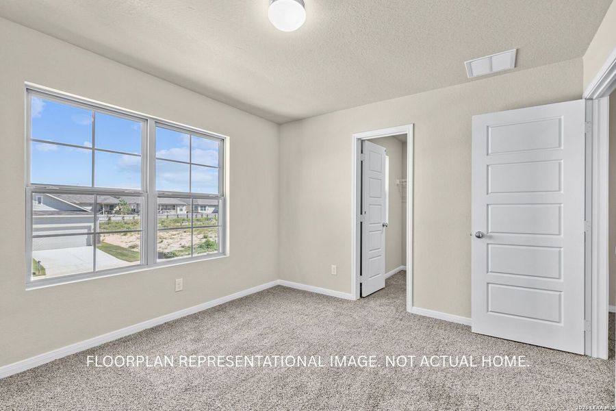 Spacious, unfurnished interior of a new home in Hickory Ridge, Elmendorf (Image 10).