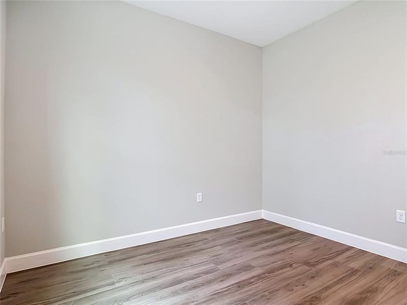 Spacious, unfurnished interior of a new home in , Eustis (Image 32).