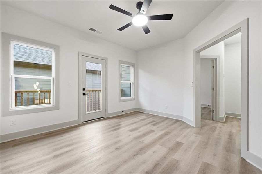 Spacious, unfurnished interior of a new home in , Athens (Image 20).
