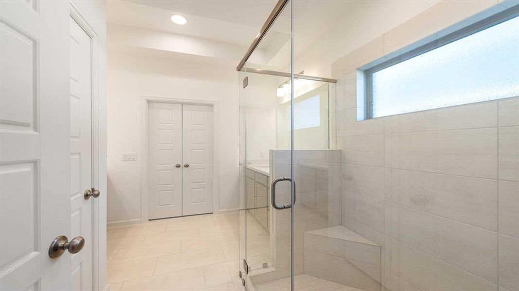 Furnished interior view inside a new home in Avondale 40', Fate (Image 12). Furnished interior view inside a new home in Avondale 40', Fate (Image 12).