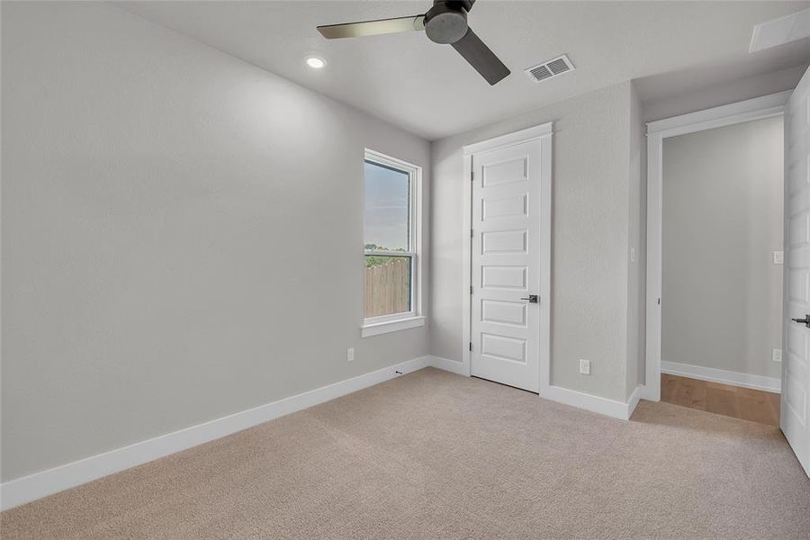 Spacious, unfurnished interior of a new home in Rosenthal Estates, Lorena (Image 23).