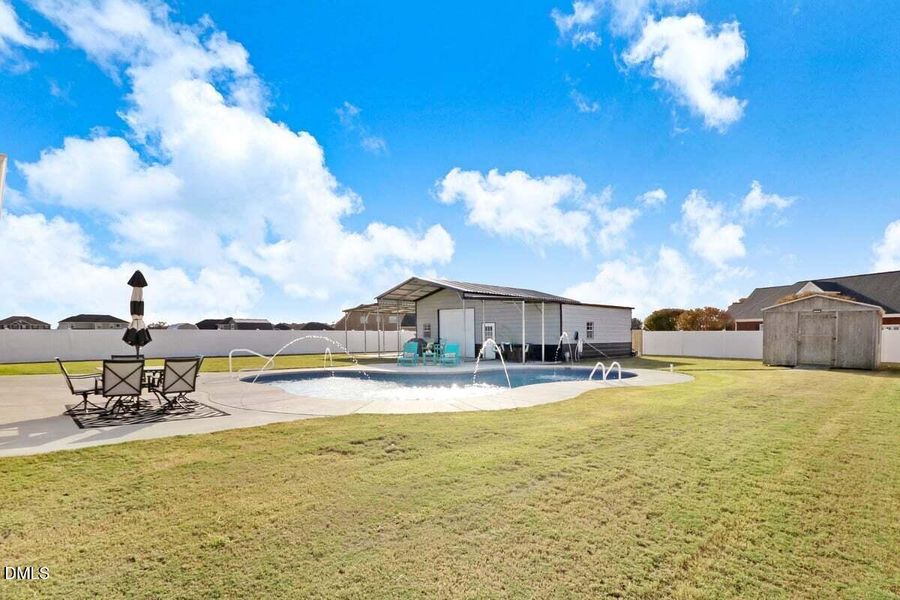 508 Madison Ann Dr-10